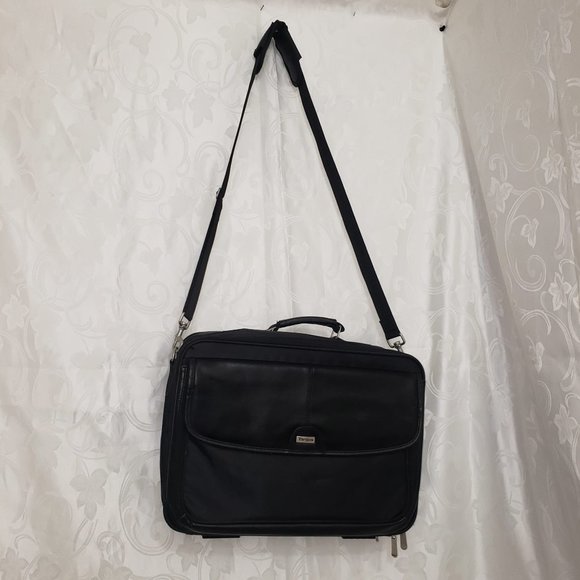 Targus Trademark Notepac Plus Carrying Messenger Bag with Shoulder Straps fit up - Picture 3 of 8